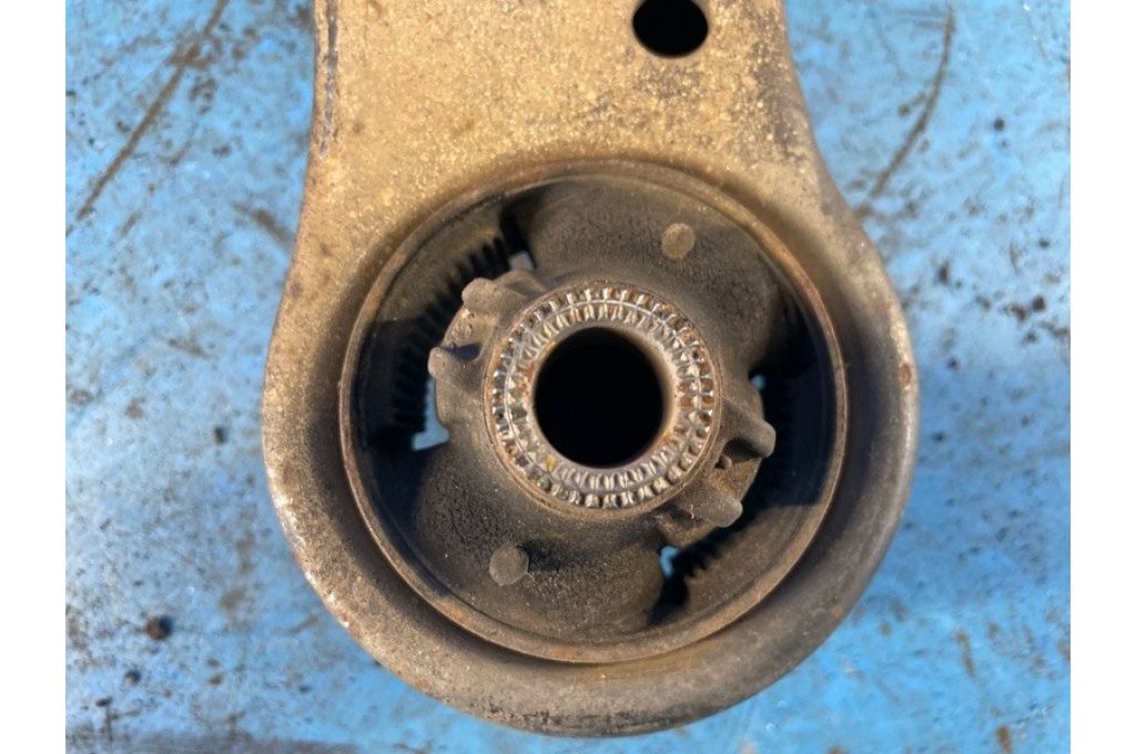 48069-08040 | Dolne ramię przedniego zawieszenia lew. TOYOTA SIENNA 11-16 (370912) - Zdjęcie 4