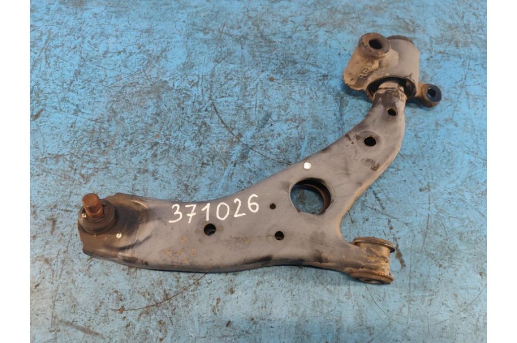 KB7W-34-300D | Dolne ramię przedniego zawieszenia praw. MAZDA CX-5 (KF) 16-21 (371026)