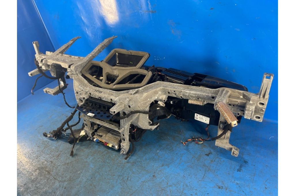 51 45 9 624 953 | Wzmocnienie deski rozdzielczej BMW XM (G09) 23- (371128) - Zdjęcie 3