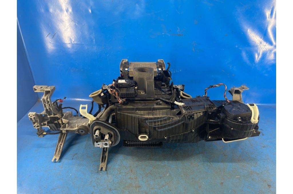51 45 9 624 953 | Wzmocnienie deski rozdzielczej BMW XM (G09) 23- (371128) - Zdjęcie 15