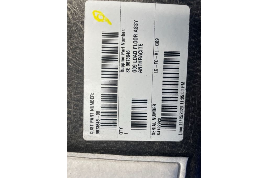51 47 9 873 646 | Pas podłogi bagażnika BMW XM (G09) 23- (371140) - Zdjęcie 3