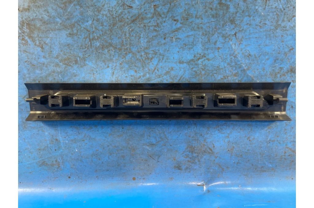 51477479935 | wewnętrzna osłona progu tyl. lew. BMW XM (G09) 23- (371211) - Zdjęcie 2
