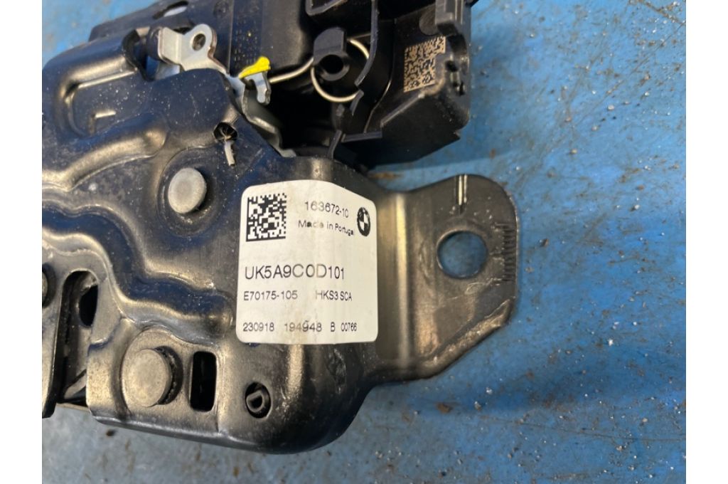 51245A9C0D1 | zamek pokrywy bagażnika BMW XM (G09) 23- (371232) - Zdjęcie 3