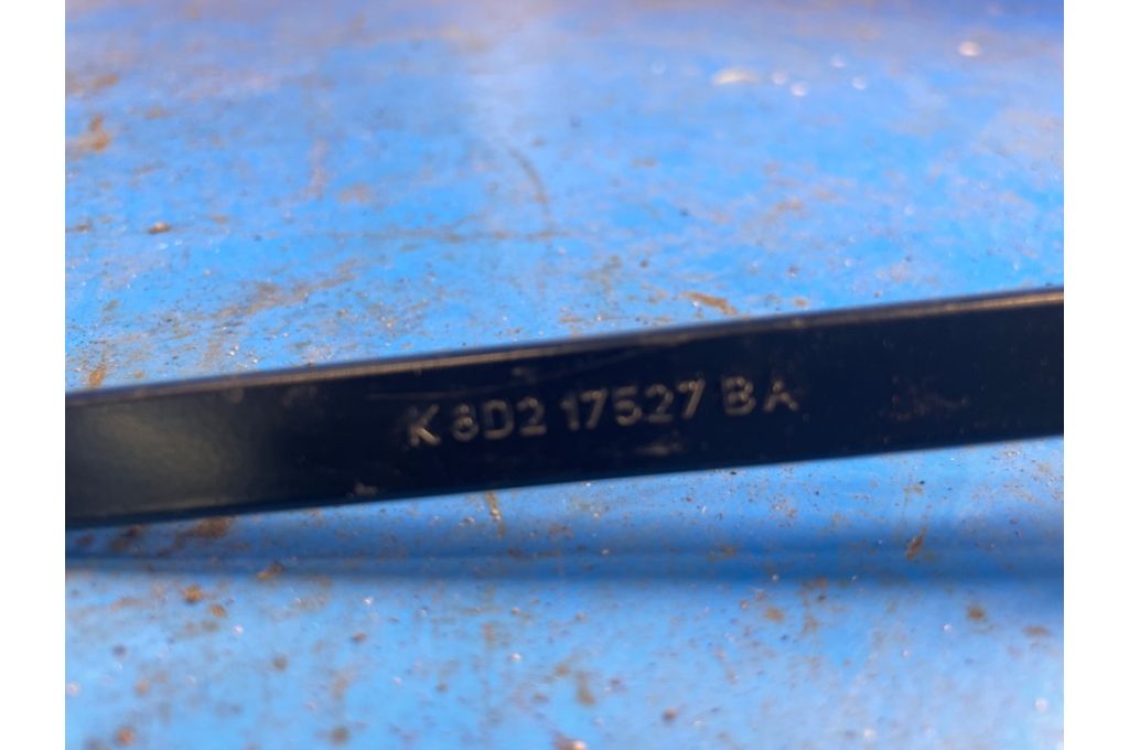 K8D2-17527-BA | Ramię przedniego wycieraczka praw. LAND ROVER EVOQUE 19- (371846) - Zdjęcie 3