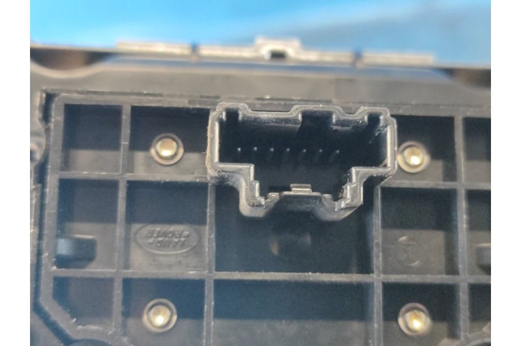 FK72-2B623-AA | Przycisk hamulca postojowego LAND ROVER DISCOVERY Sport 15-19 (372171) - Zdjęcie 6