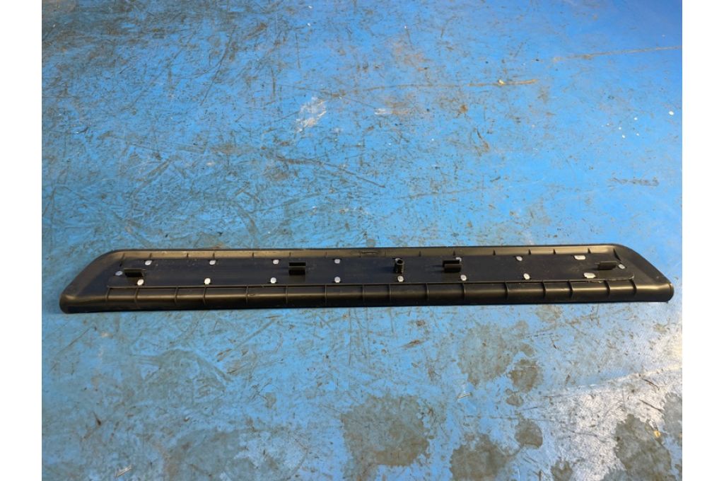 77510-35500 | wewnętrzna osłona progu przed. praw. SSANGYONG TIVOLI 15-19 (372227) - Zdjęcie 2