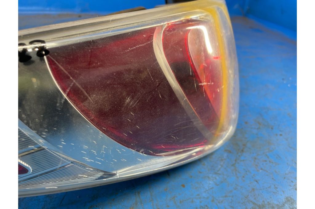 92401-4R050 | Lampa Tylna lew. HYUNDAI SONATA YF 10-14 (372388) - Zdjęcie 3