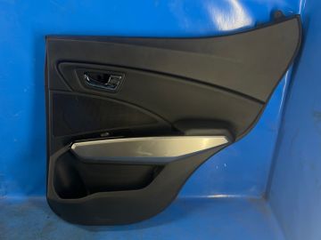 tapicerka drzwi tyl. praw. SSANGYONG TIVOLI 15-19
