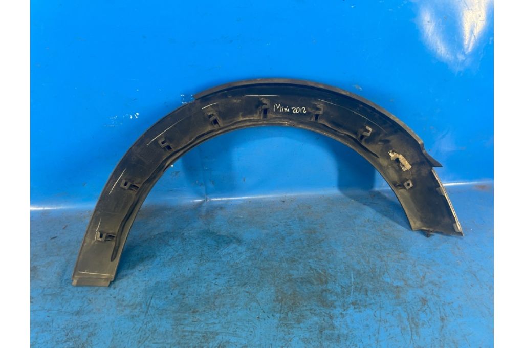 7349421 | nakładka poszerzająca błotnika przed. lew. MINI COOPER S R56 06-14 (372585) - Zdjęcie 2
