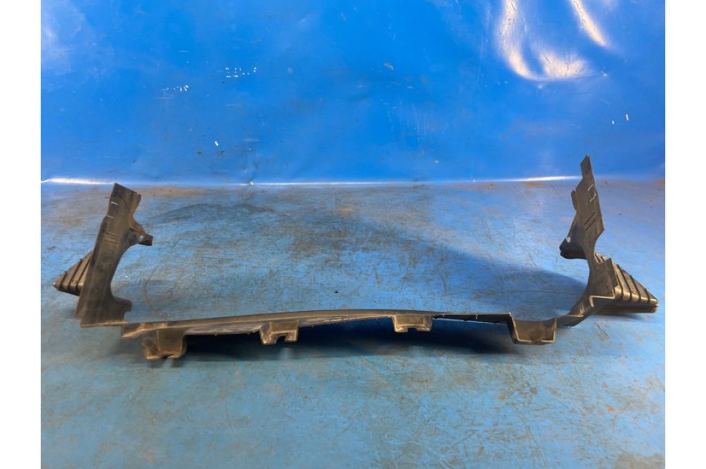 FK72-8A095-A | deflektor chłodnicy LAND ROVER DISCOVERY Sport 15-19 (372666)