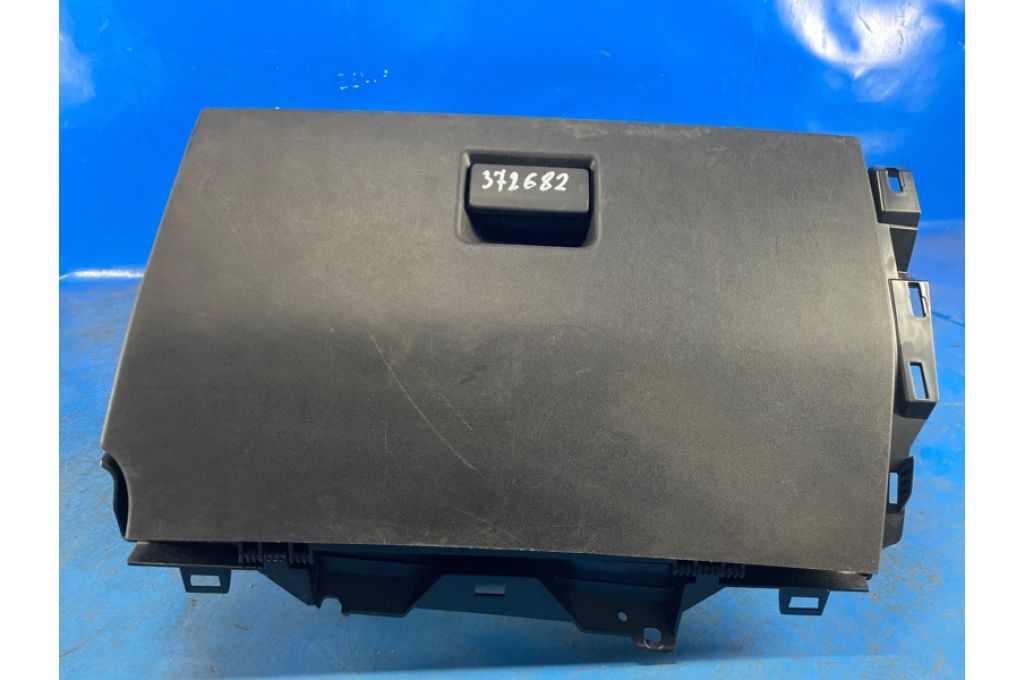 16A-1348-RA9 | Schowek LAND ROVER DISCOVERY Sport 15-19 (372682)