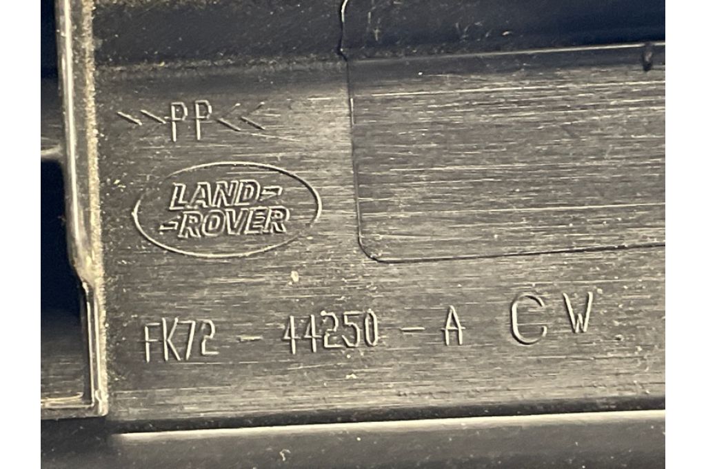 FK72-4450-A | wewnętrzna osłona progu przed. praw. LAND ROVER DISCOVERY Sport 15-19 (372767) - Zdjęcie 4