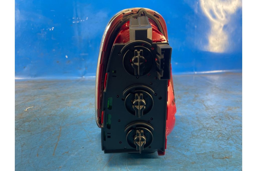 63217255910 | Lampa Tylna praw. MINI COOPER S R56 06-14 (372837) - Zdjęcie 2
