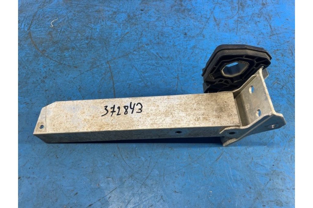 7231967-04 | Кронштейн/крепление усилителя переднего бампера lew. BMW 6 SERIES (F13) 12-18 (372843)