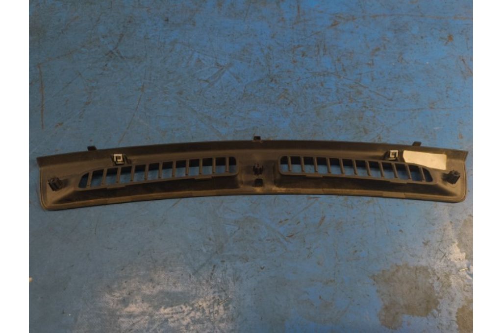 FK72-046B62A | deflektor maski LAND ROVER DISCOVERY Sport 15-19 (372966)