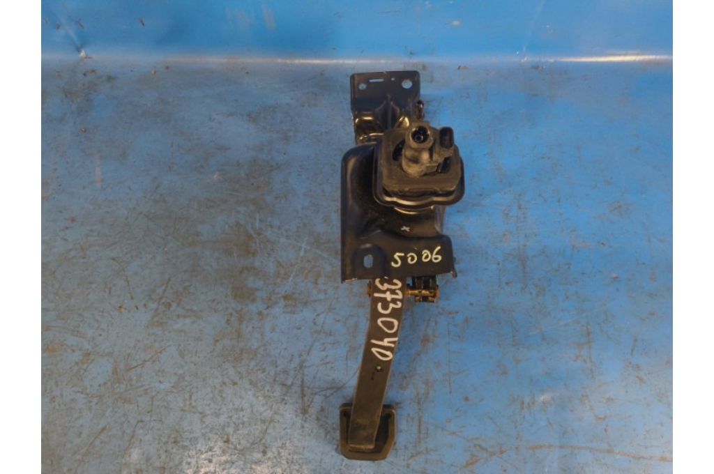 GJ32-7B633-BA | Pedał sprzęgła LAND ROVER DISCOVERY Sport 15-19 (373040) - Zdjęcie 2