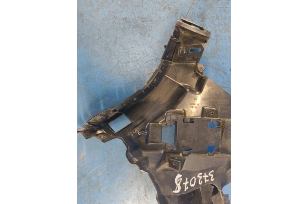 K8D2-17B931-A | Кронштейн/крепление заднего бампера lew. LAND ROVER EVOQUE 19- (373075) - Zdjęcie 4