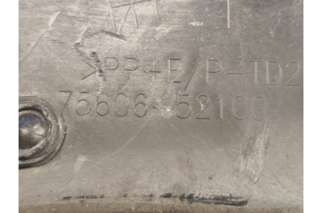 75606-52100 | nakładka poszerzająca błotnika lew. LEXUS LBX 23- (373081) - Zdjęcie 4