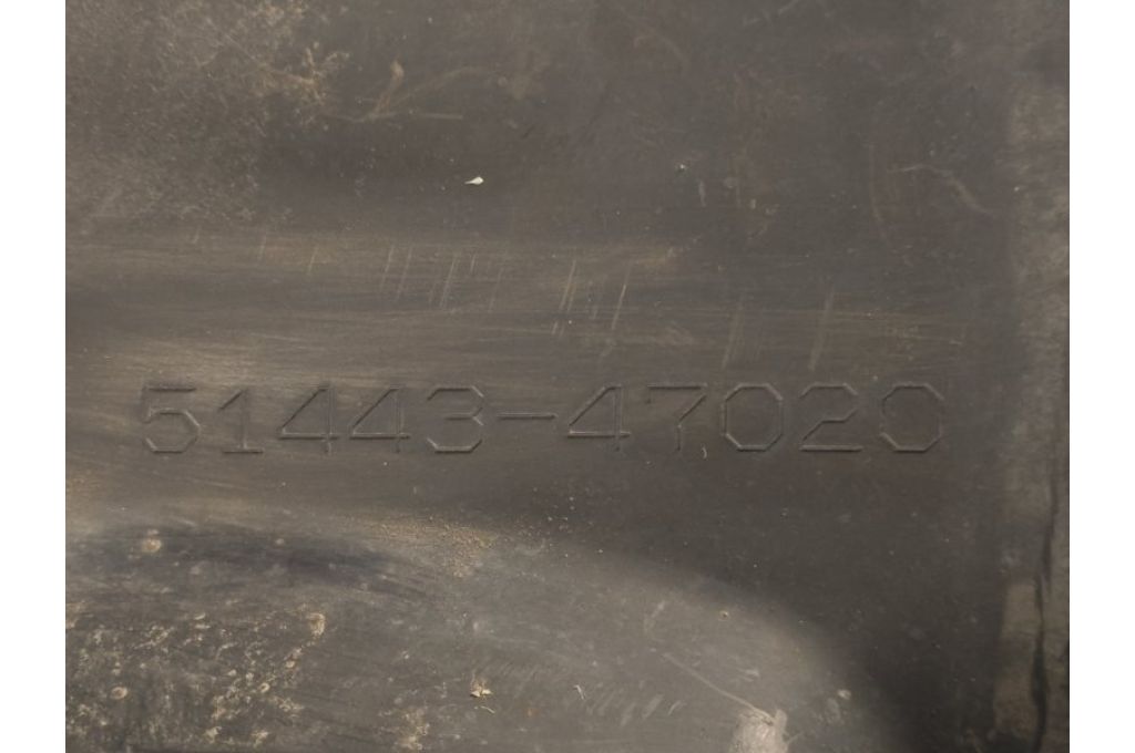 51443-47020 | osłona silnika praw. TOYOTA PRIUS 16- (373108) - Zdjęcie 4