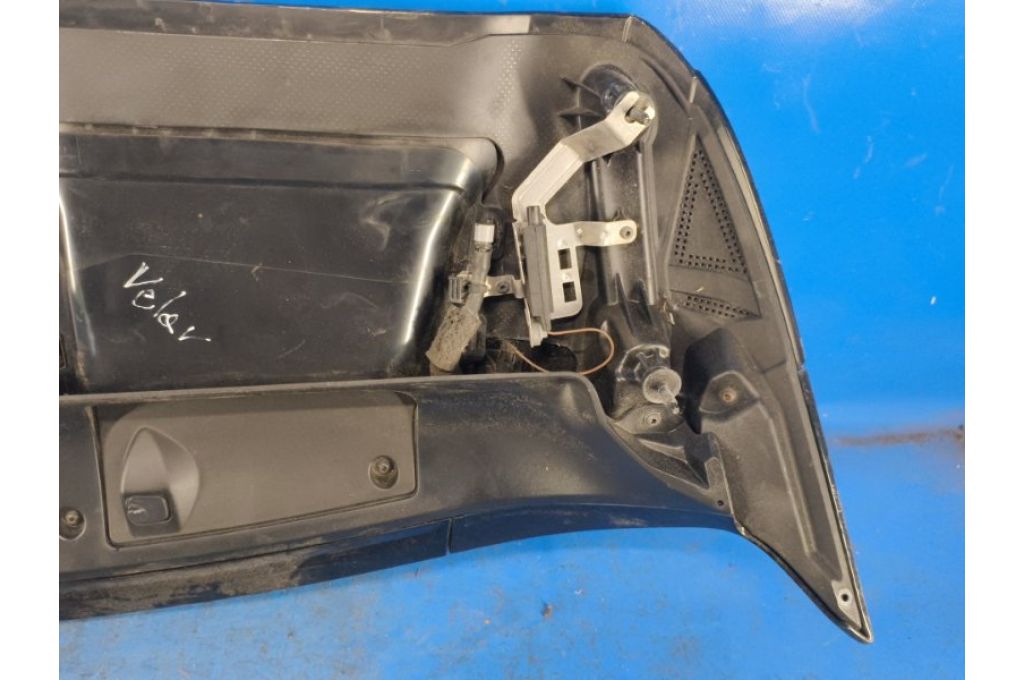 J8A2-44210-A | Spoiler pokrywy bagażnika LAND ROVER VELAR 17- (373378) - Zdjęcie 6