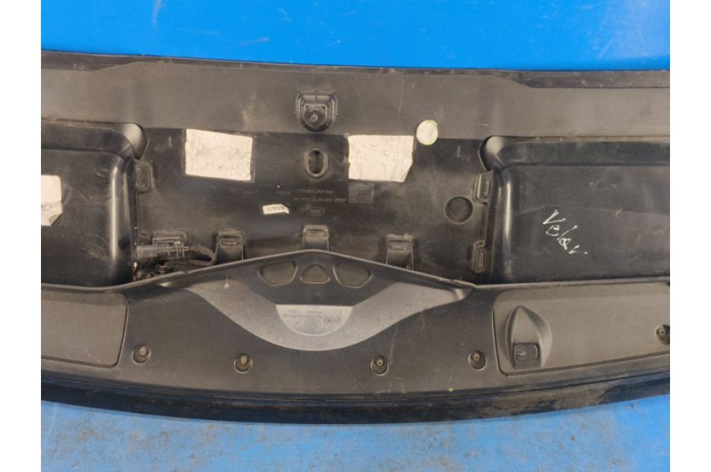 J8A2-44210-A | Spoiler pokrywy bagażnika LAND ROVER VELAR 17- (373378) - Zdjęcie 7