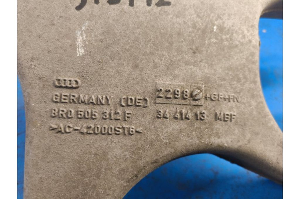 8R0 505 312 F | Prawy dolny wahacz tylny PORSCHE MACAN 18-22 (373742) - Zdjęcie 5