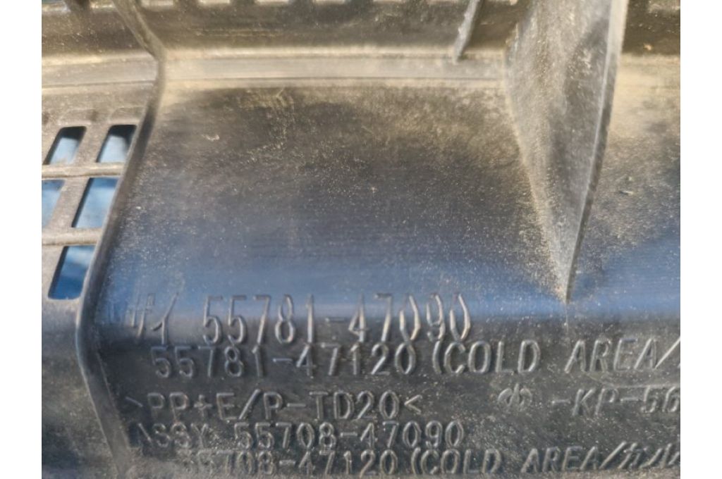 55781-47090 | Osłona pod przednią szybę TOYOTA PRIUS - 30 09-17 (373955) - Zdjęcie 7