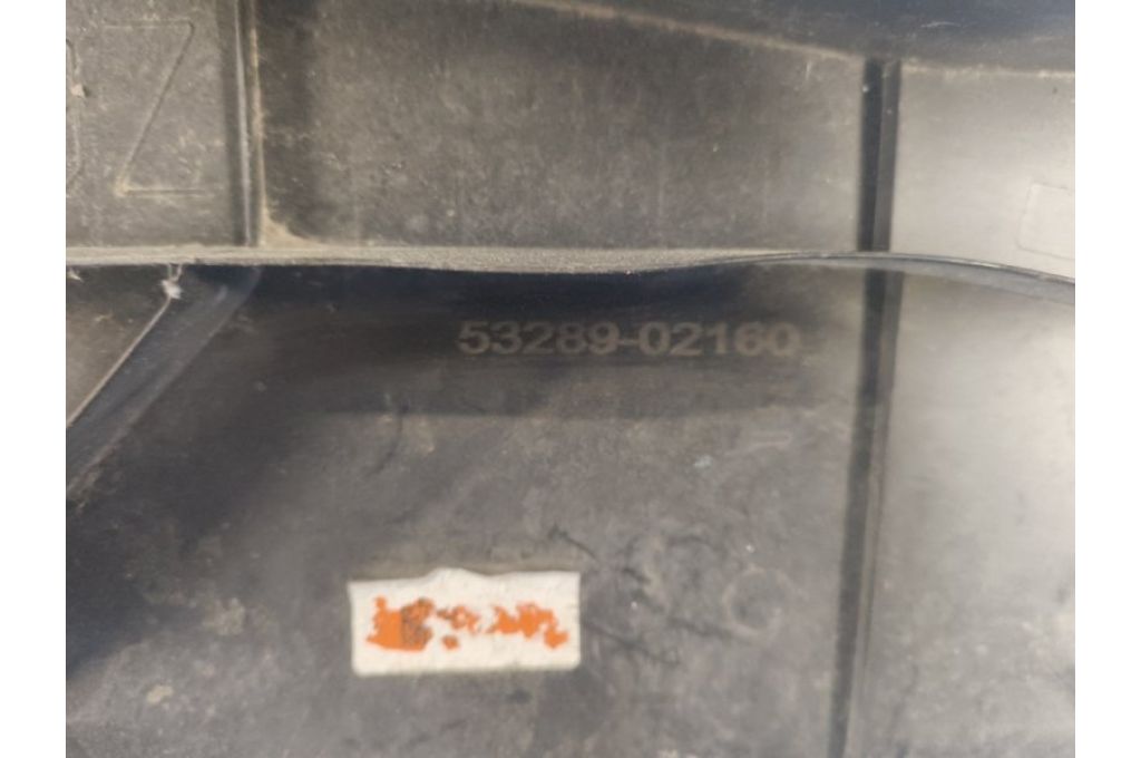 53289-02160 | Osłona zamka maski TOYOTA COROLLA E21 19- (373979) - Zdjęcie 3