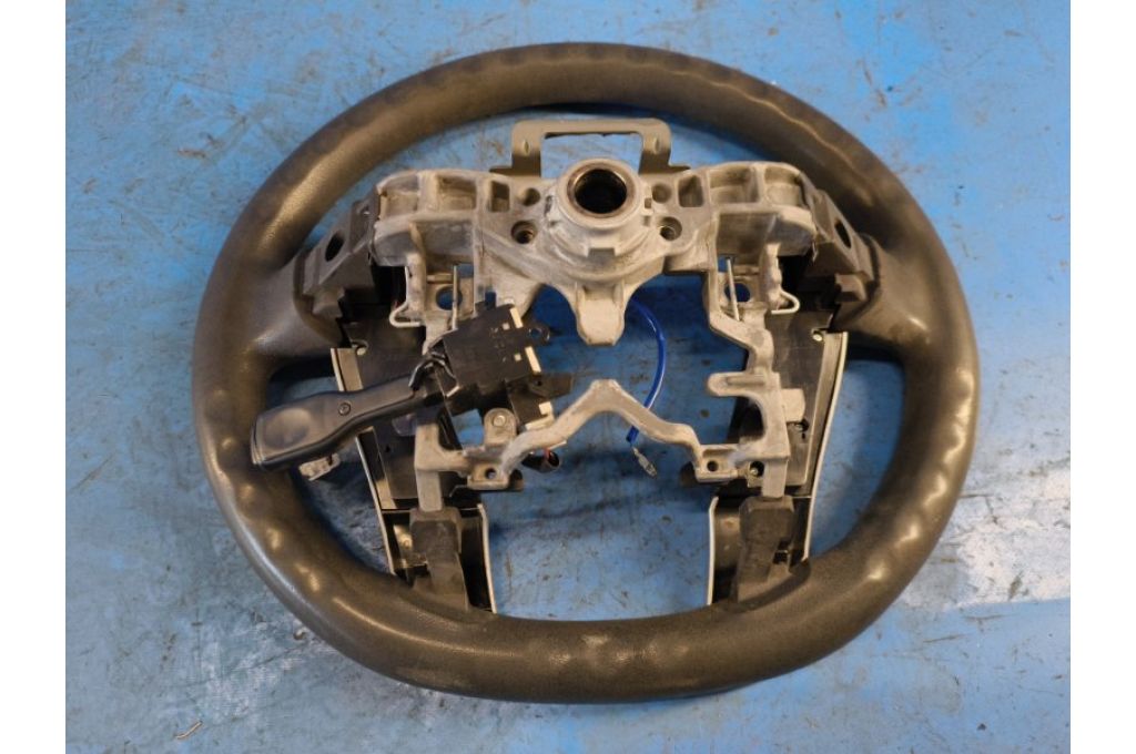 45103-47020 | Kierownica TOYOTA PRIUS - 30 09-17 (374250) - Zdjęcie 2