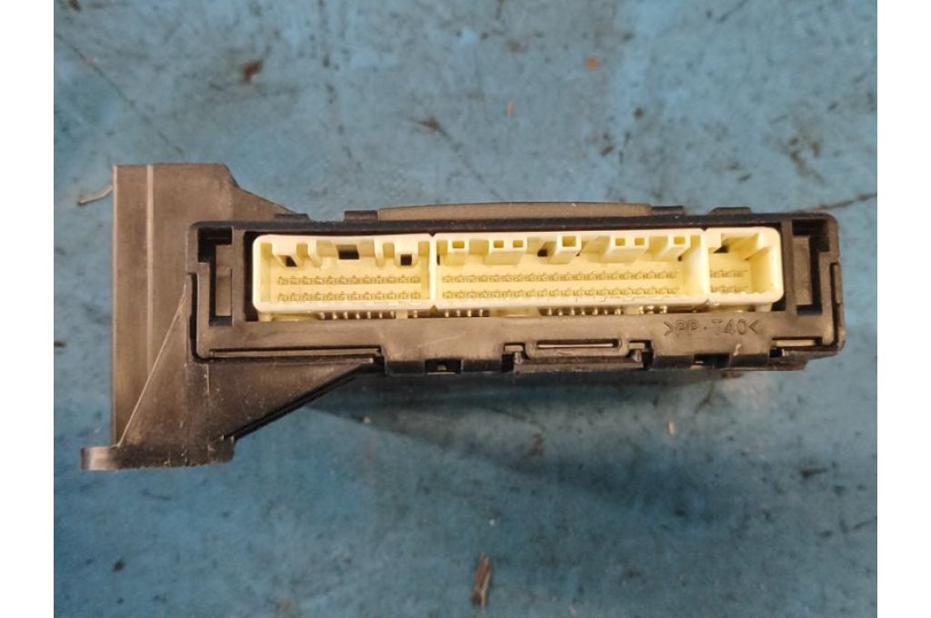 88650-47081 | Moduł sterowania ogrzewaniem TOYOTA PRIUS - 30 09-17 (374254) - Zdjęcie 4