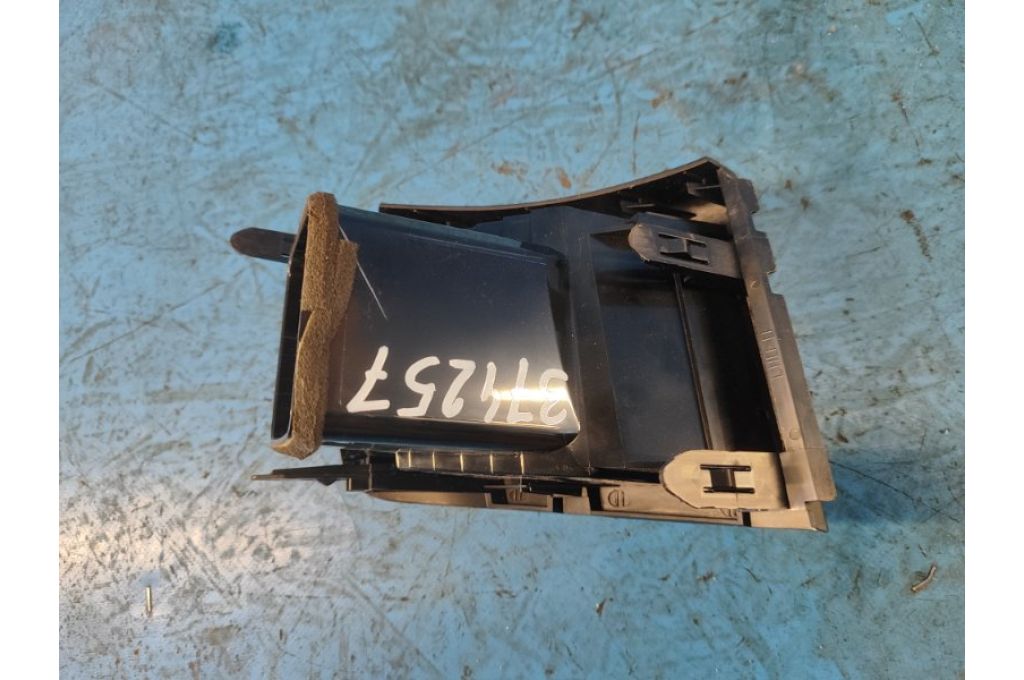 55650-47070 | Deflektor powietrza lew. TOYOTA PRIUS - 30 09-17 (374257) - Zdjęcie 5