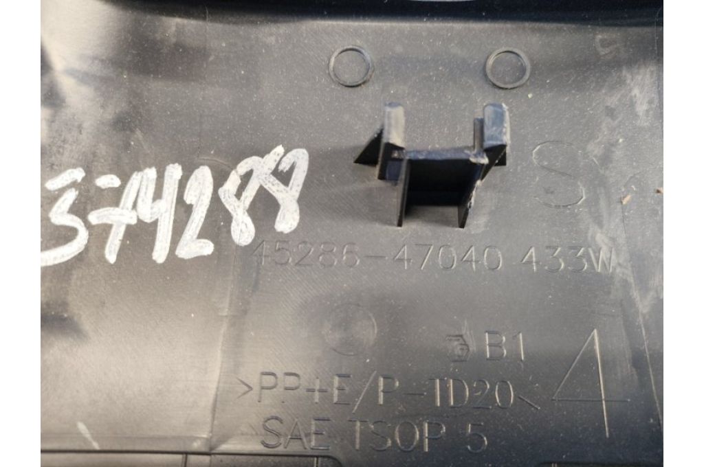 45286-47040 | obudowa kolumny kierowniczej TOYOTA PRIUS - 30 09-17 (374288) - Zdjęcie 3