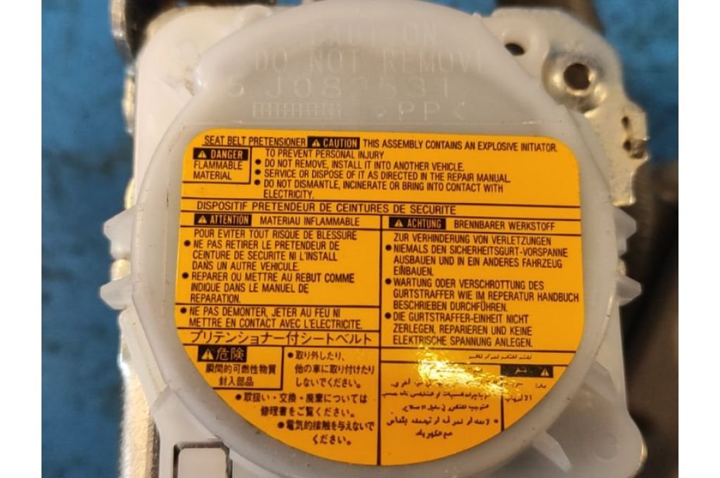 7321047120B1 | Pas bezpieczeństwa przed. praw. TOYOTA PRIUS - 30 09-17 (374300) - Zdjęcie 9
