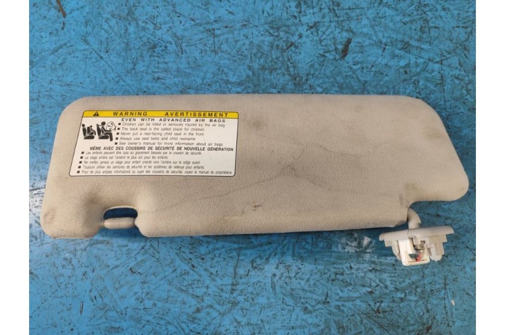 7431047210B0 | osłona przeciwsłoneczna praw. TOYOTA PRIUS - 30 09-17 (374306) - Zdjęcie 2