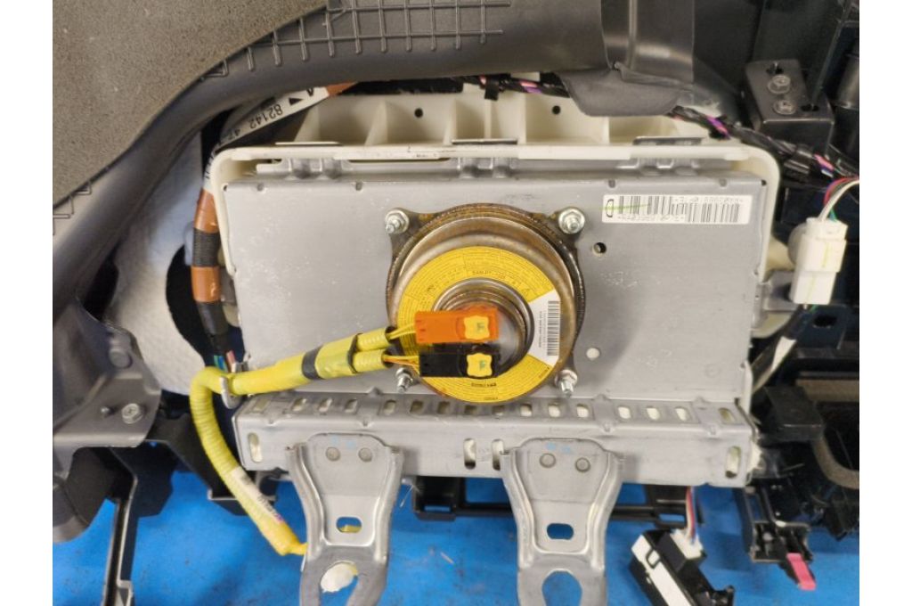 5530047060B0 | Deska rozdzielcza TOYOTA PRIUS - 30 09-17 (374345) - Zdjęcie 6