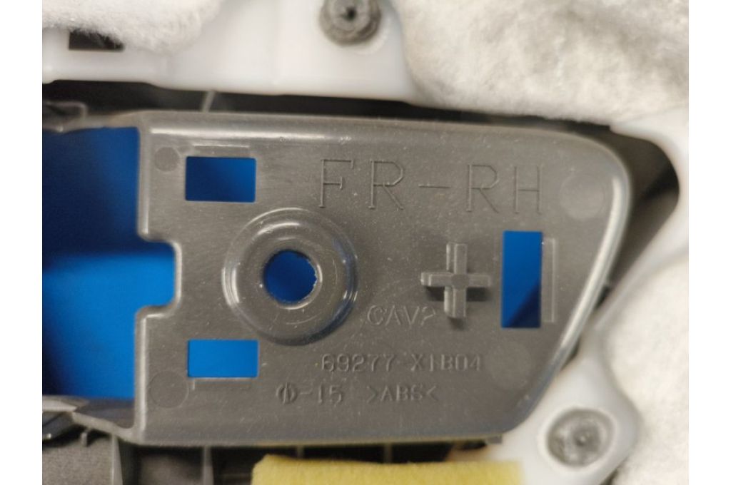 6761047210B0 | tapicerka drzwi przed. praw. TOYOTA PRIUS - 30 09-17 (374352) - Zdjęcie 6