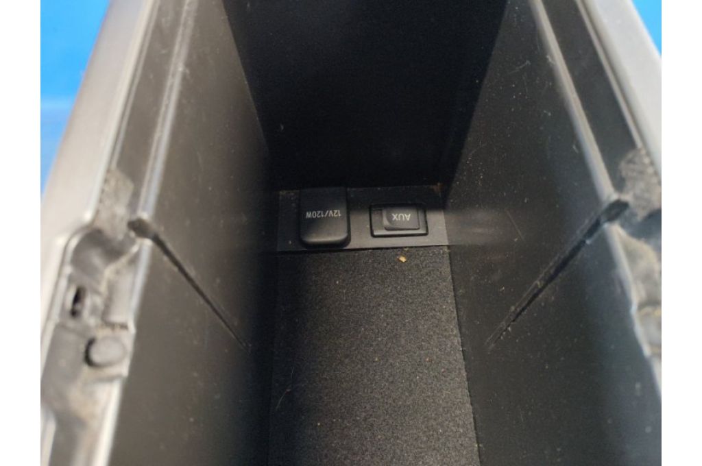 58901-47090 | Podłokietnik TOYOTA PRIUS - 30 09-17 (374354) - Zdjęcie 7