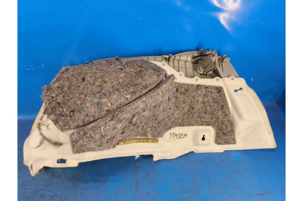 64730-47031 | Tapicerka bagażnika praw. TOYOTA PRIUS - 30 09-17 (374359) - Zdjęcie 4