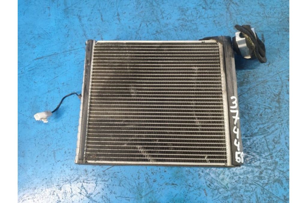 88501-47050 | Parownik klimatyzacji TOYOTA PRIUS - 30 09-17 (374458)