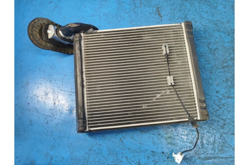 88501-47050 | Parownik klimatyzacji TOYOTA PRIUS - 30 09-17 (374458) - Zdjęcie 4