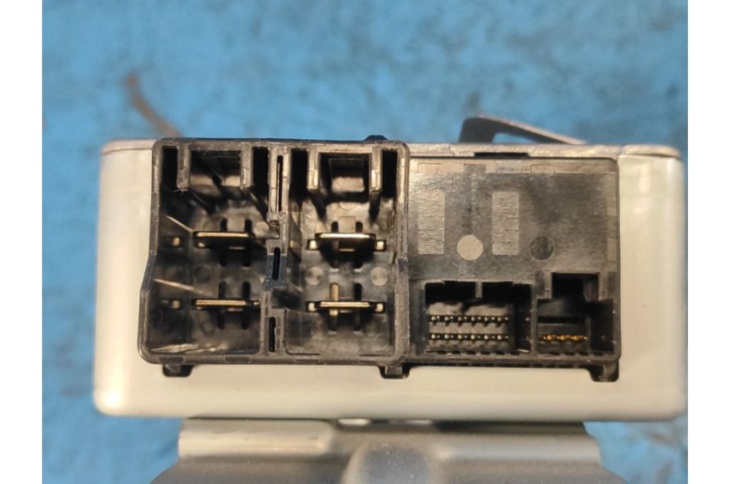 89650-47240 | Moduł sterowania elektrycznym wspomaganiem kierownicy TOYOTA PRIUS - 30 09-17 (374474) - Zdjęcie 3