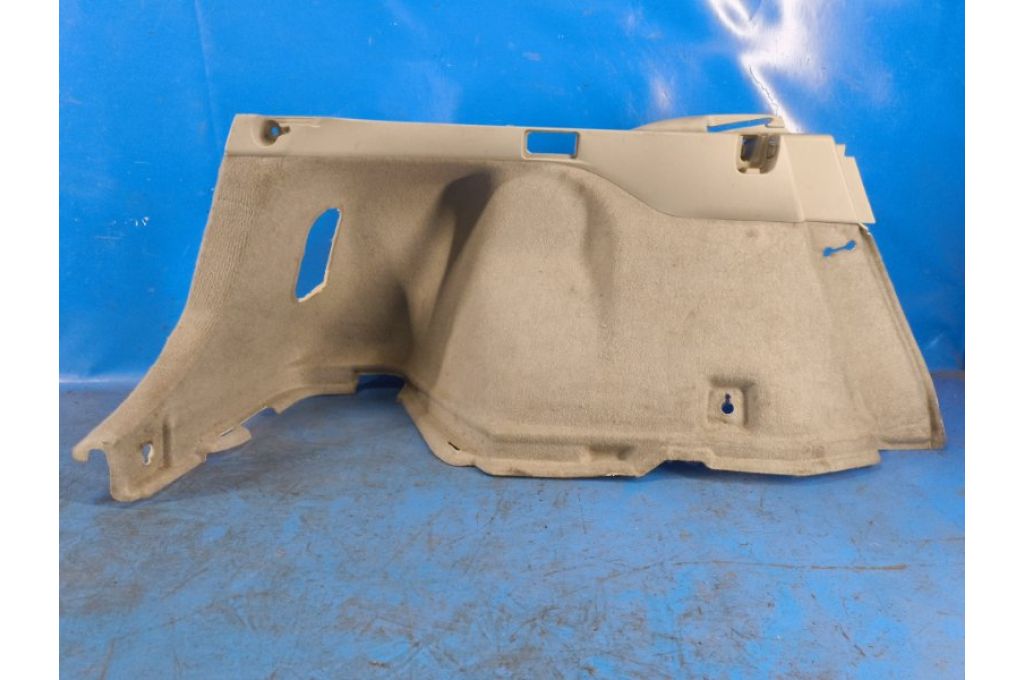 64740-47031 | Tapicerka bagażnika lew. TOYOTA PRIUS - 30 09-17 (374479)