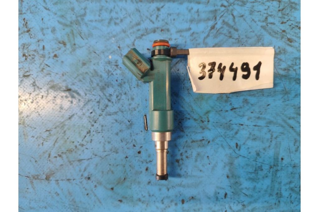 23250-37020 | Wtryskiwacz paliwa TOYOTA PRIUS - 30 09-17 (374491)