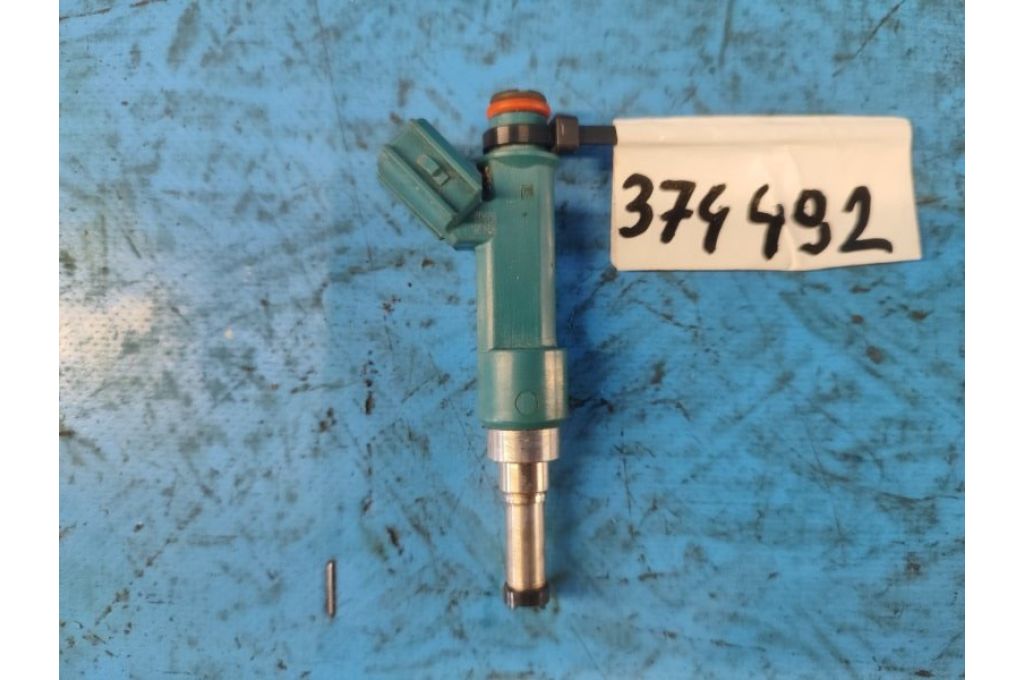 23250-37020 | Wtryskiwacz paliwa TOYOTA PRIUS - 30 09-17 (374492)