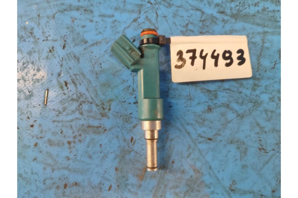 23250-37020 | Wtryskiwacz paliwa TOYOTA PRIUS - 30 09-17 (374493)