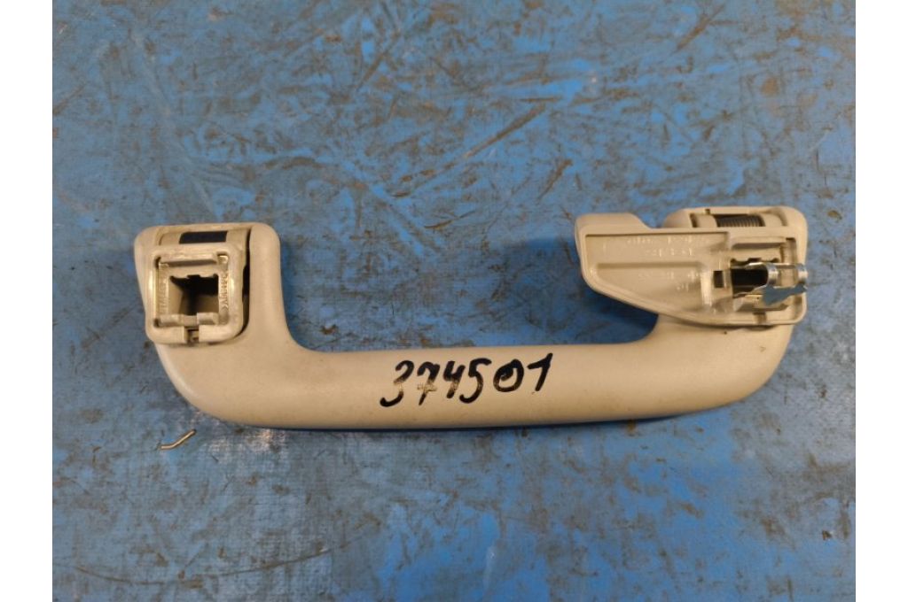 7461052030B1 | Uchwyt podsufitki tyl. TOYOTA PRIUS - 30 09-17 (374501)