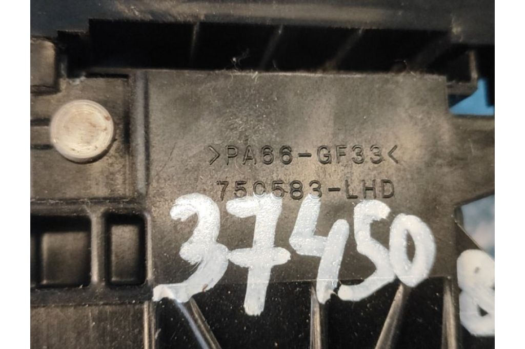 33550-47051 | dźwignia automatycznej skrzyni biegów TOYOTA PRIUS - 30 09-17 (374508) - Zdjęcie 8