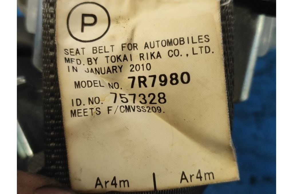 7336047060B0 | Pas bezpieczeństwa tyl. lew. TOYOTA PRIUS - 30 09-17 (374516) - Zdjęcie 7