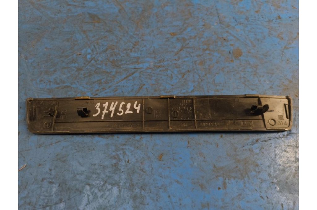 67915-47030 | wewnętrzna osłona progu tyl. TOYOTA PRIUS - 30 09-17 (374524) - Zdjęcie 2