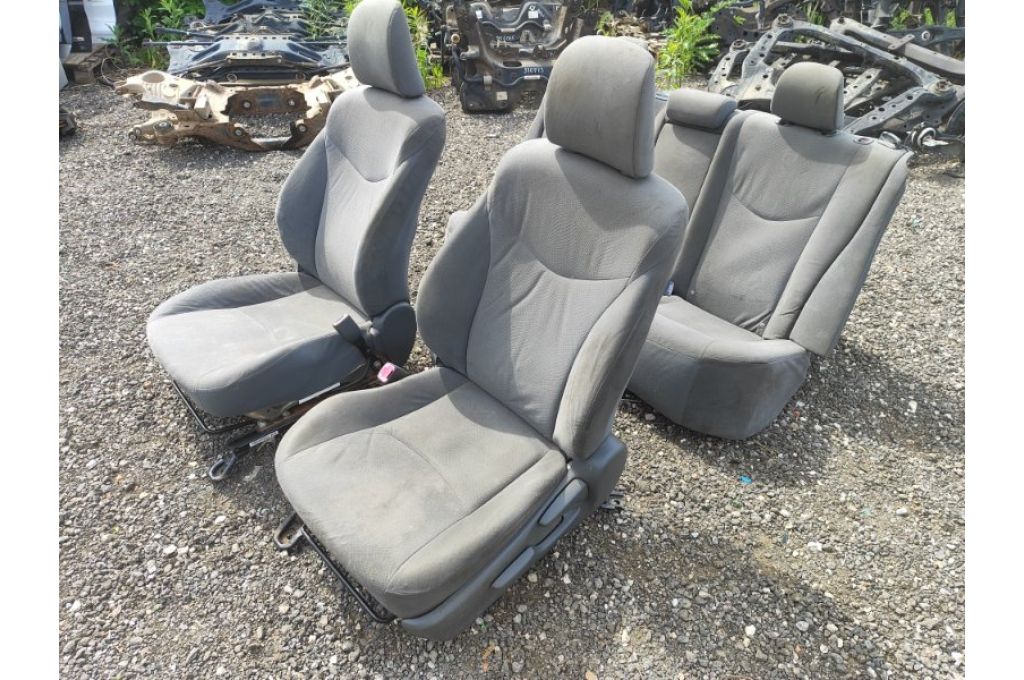 Komplet siedzeń TOYOTA PRIUS - 30 09-17 (374536) - Zdjęcie 2